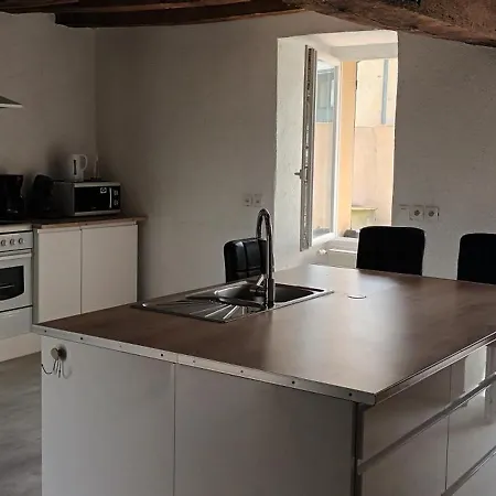 Hébergement de vacances Maison de campagne *